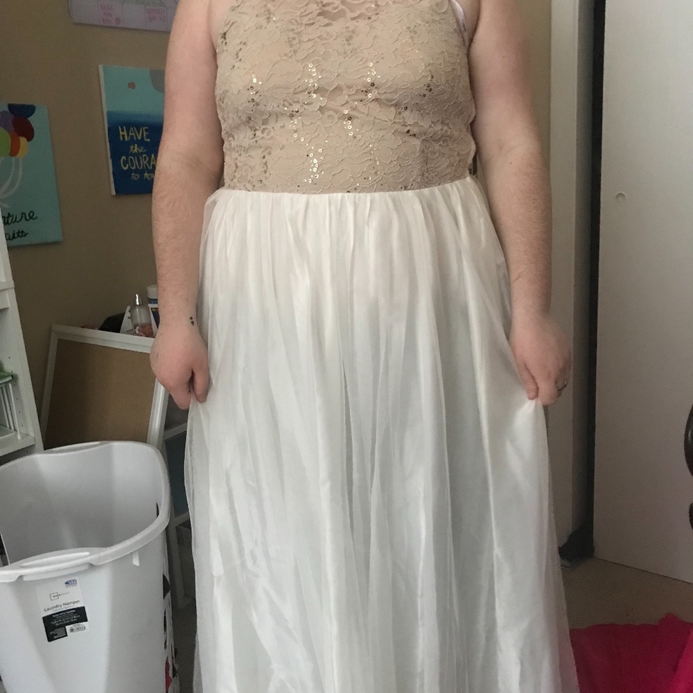 Prom Dress - Picture 4 of 6